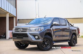 TOYOTA HILUX N80 4WD ADDICT MATTE BLACK